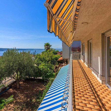 Four-Bedroom Apartment In Crikvenica II Экстерьер фото