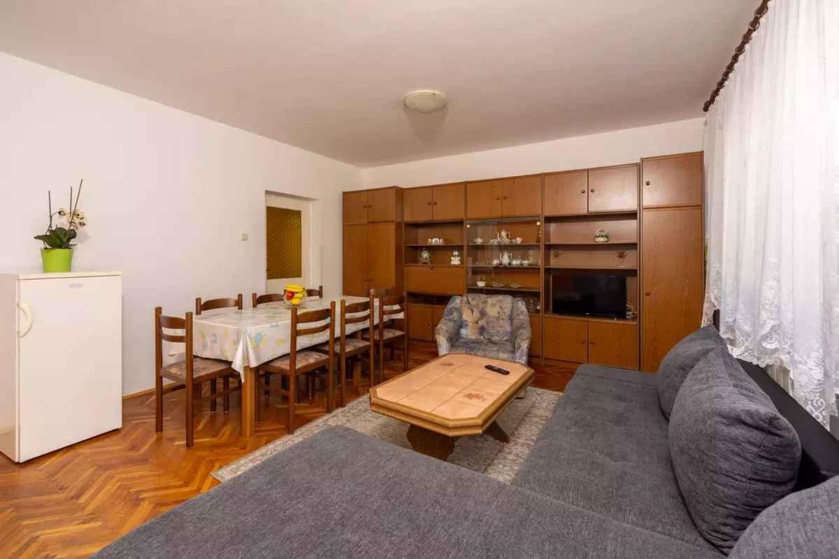 Four-Bedroom Apartment In Crikvenica II Экстерьер фото
