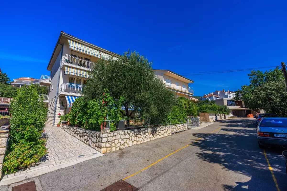 Four-Bedroom Apartment In Crikvenica II Экстерьер фото