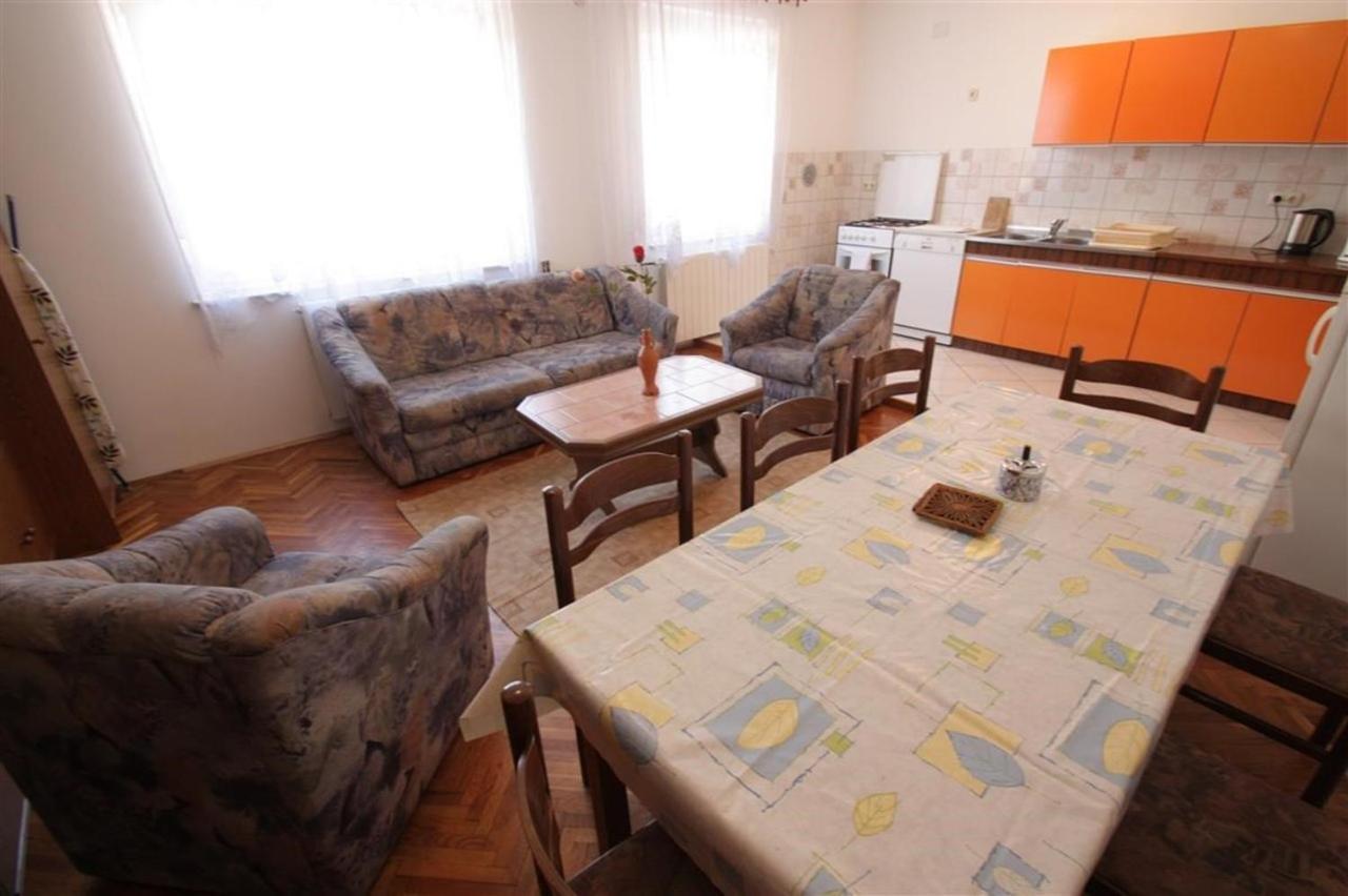 Four-Bedroom Apartment In Crikvenica II Экстерьер фото
